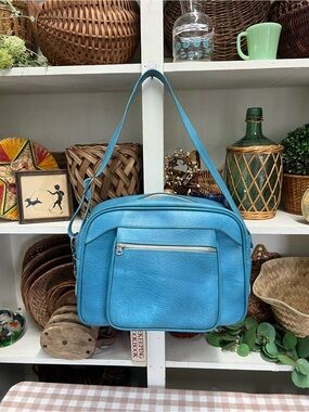 Vintage luggage bag blue escort retro travel